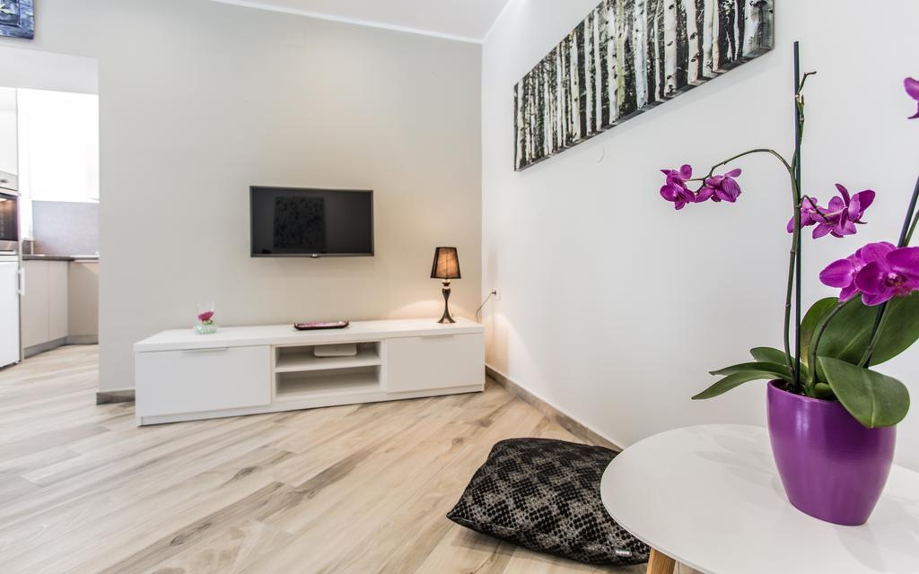 Sunrise Apartment Risika Kültér fotó